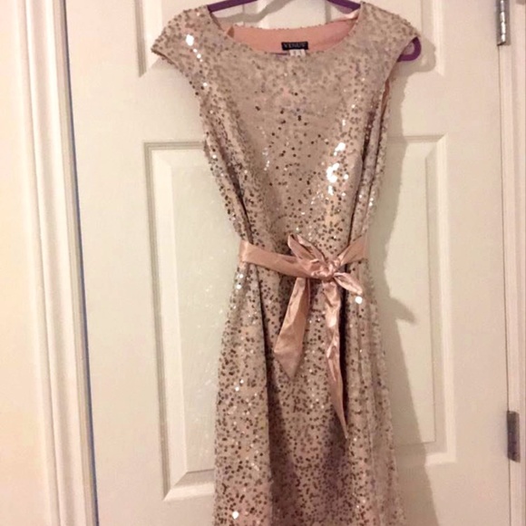 Dress - Picture 1 of 2